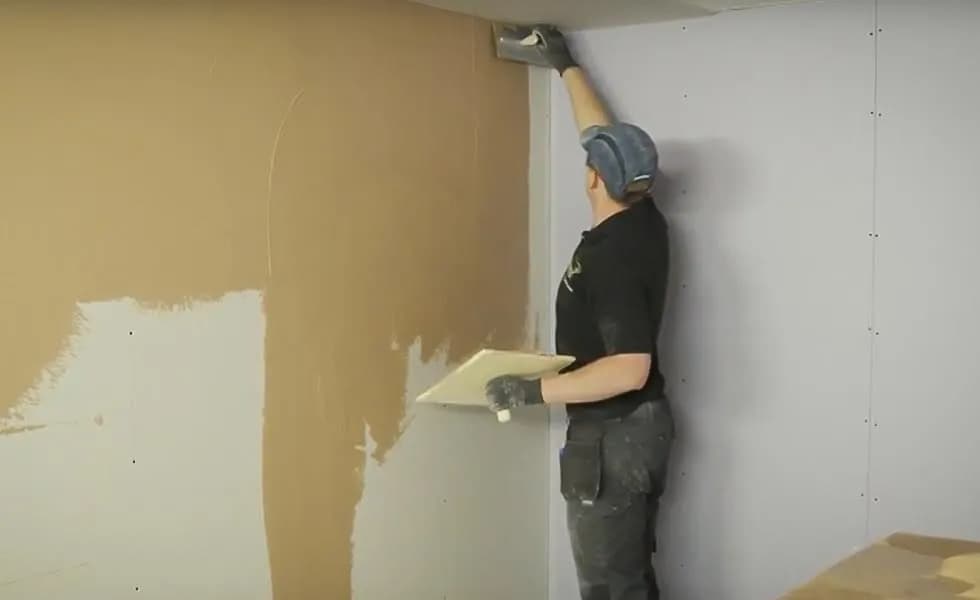 Wall Plastering & Skimming